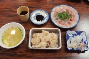 お昼メニュー02